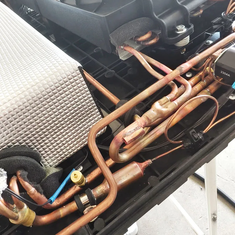 12 Volt Roof Top Thermostat New RV AC Unit and Heat Pump 15000 BTU Cooling Capacity  Air Conditioning 1